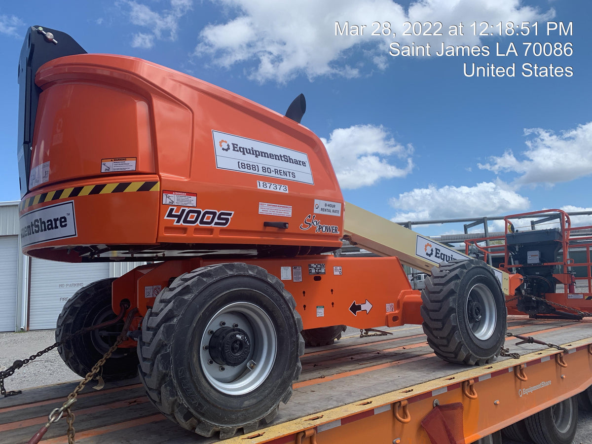 2021 JLG 400S