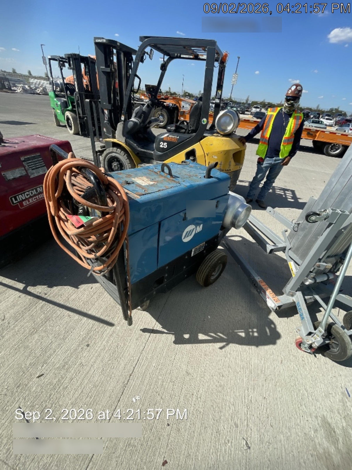 2019 Miller Electric BOBCAT 250 Standard w/Running Gear, Bracket, Hose