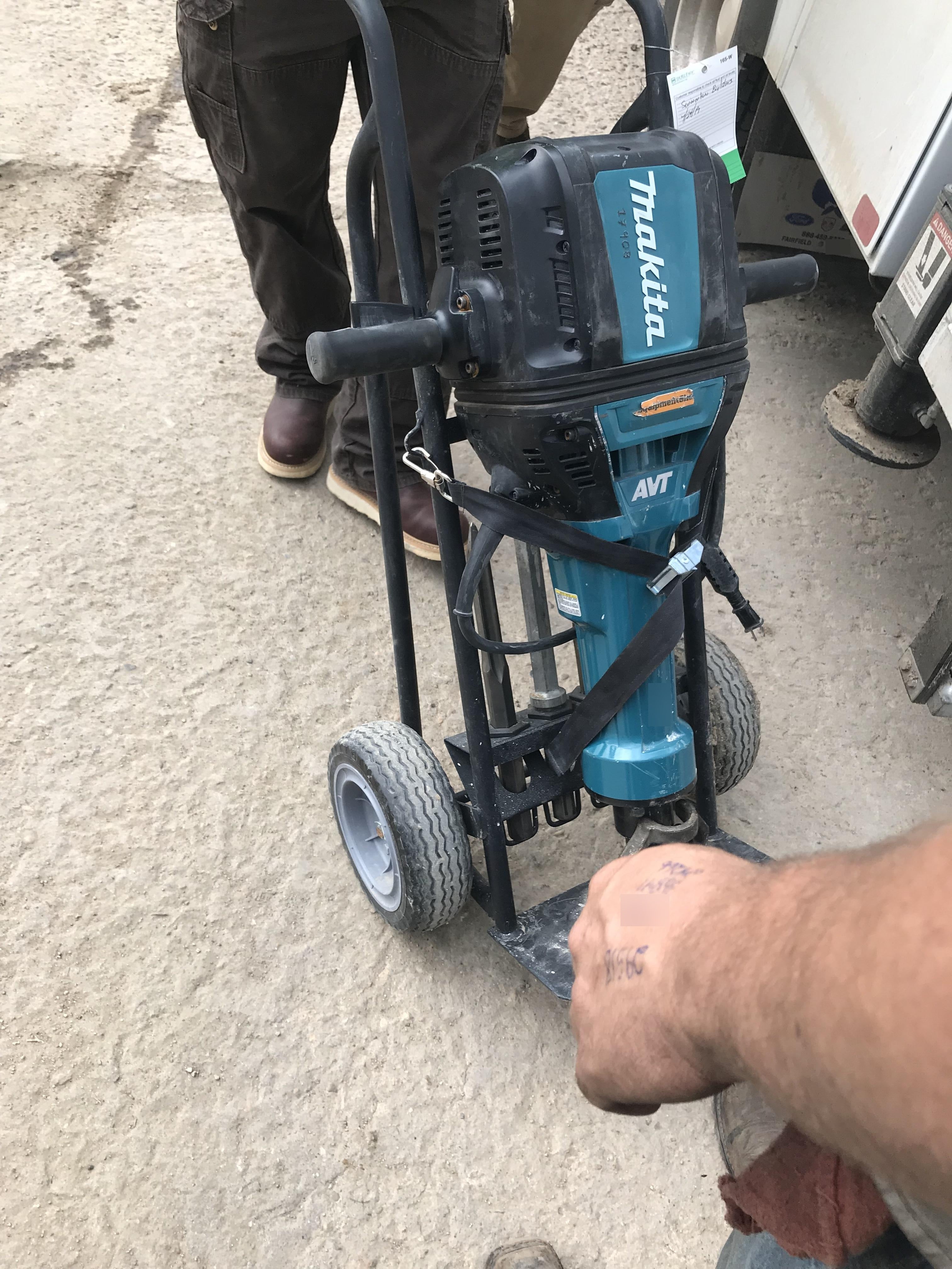 2018 MAKITA HM1812X3