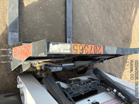 2022 ARROW MATERIAL HANDLING 60" Pallet Forks - Arrow