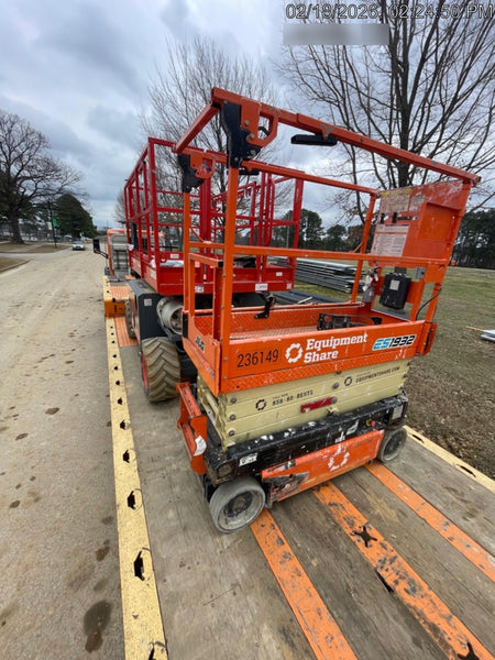 2022 JLG ES1932