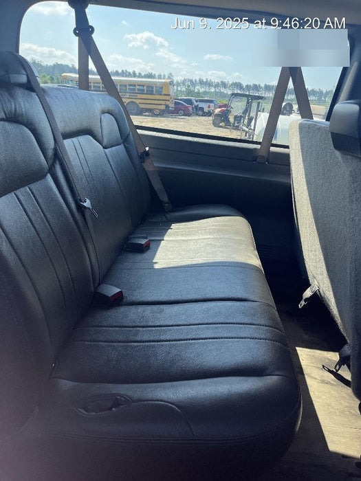 2023 CHEVROLET Express Van - Rental