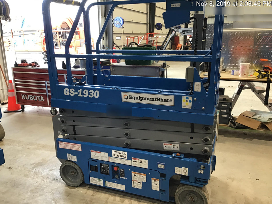 2019 Genie GS-1930 Fixed Rails with Chain Entry