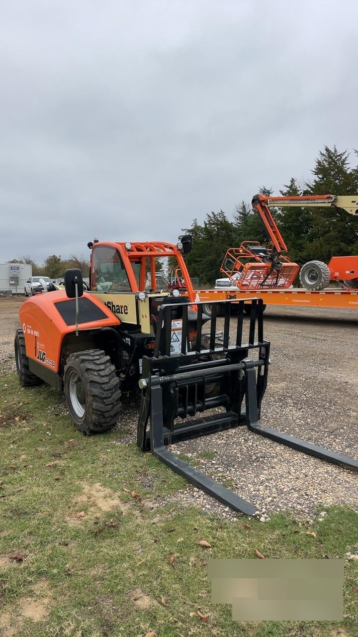 2023 JLG G5-18A