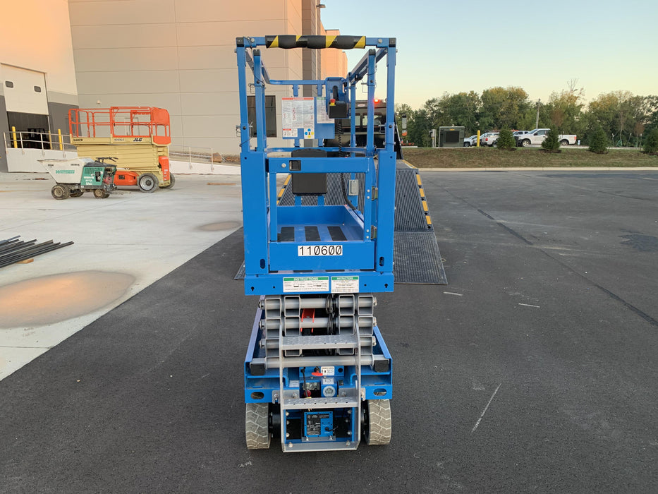 2020 Genie GS-1930 Solid Non Marking Tires, Beacon, Folding rails with half height swing gate
