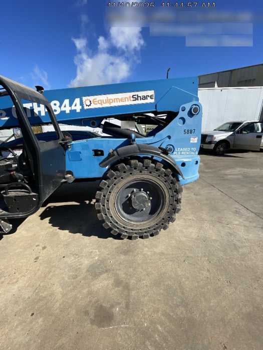 2017 Genie GTH-844 Genie GTH-844, Solid Tires, 60" carriage/forks, Open ROPS, Work Lights