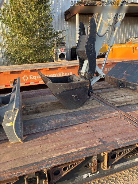 2025 TAKEUCHI 24" Bucket Takeuchi