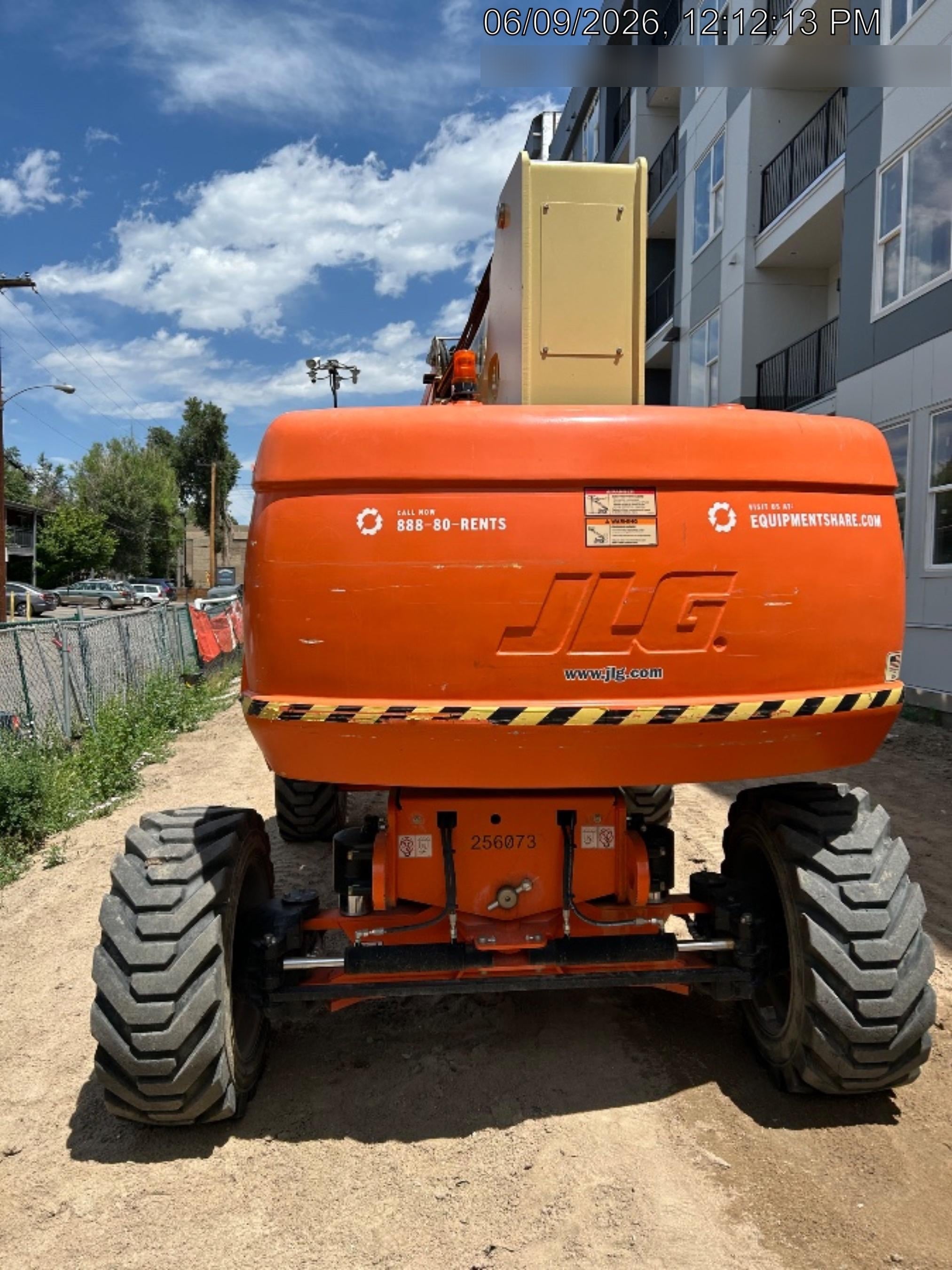 2022 JLG 860SJ