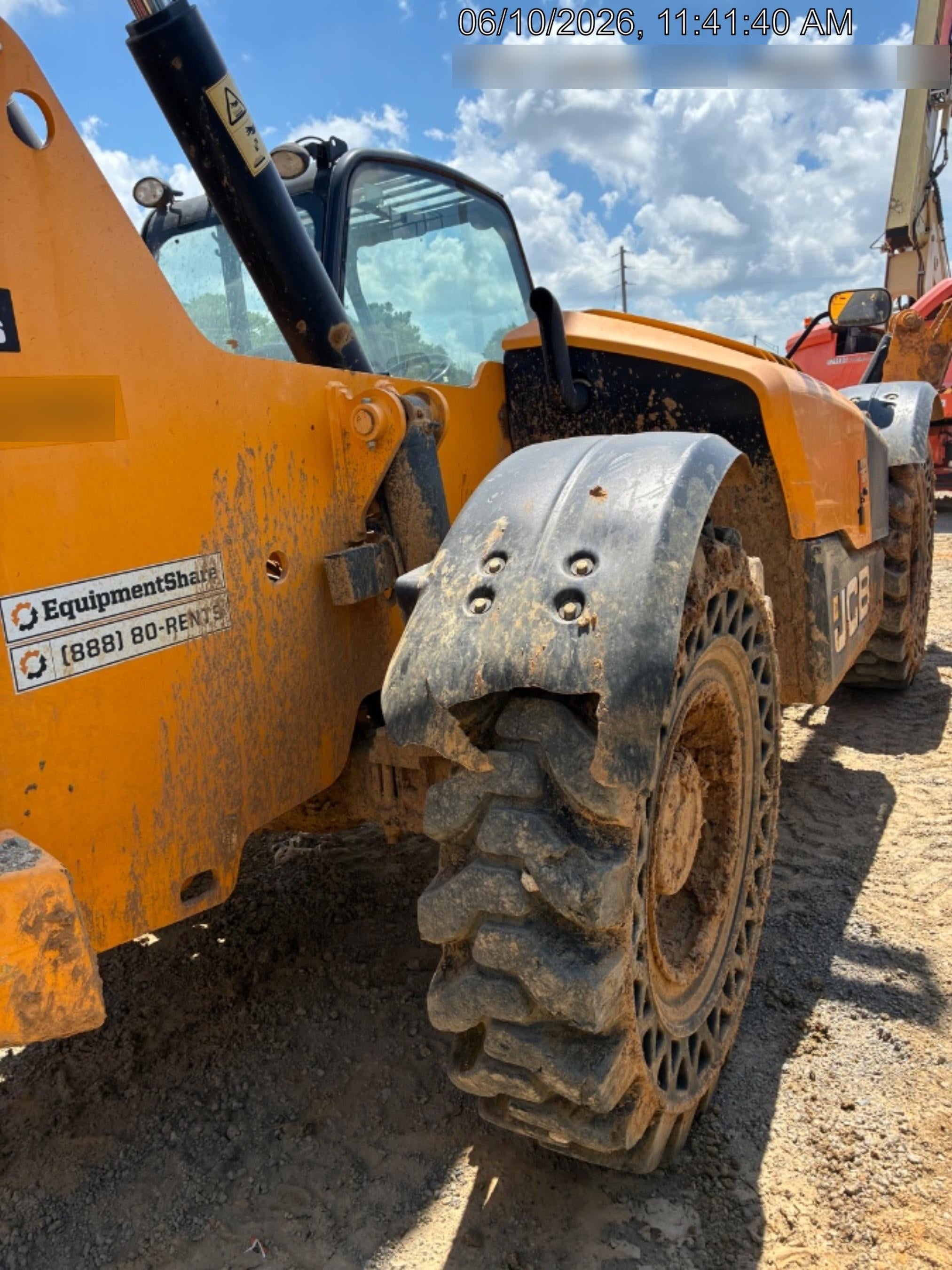 2019 JCB 512-56 Canopy, 109 HP, Solid Tires, STD Worklight, Beacon, Aux Hydraulics, Lifting Eye, Back up Alarm w/66" Carriage/60" Forks
