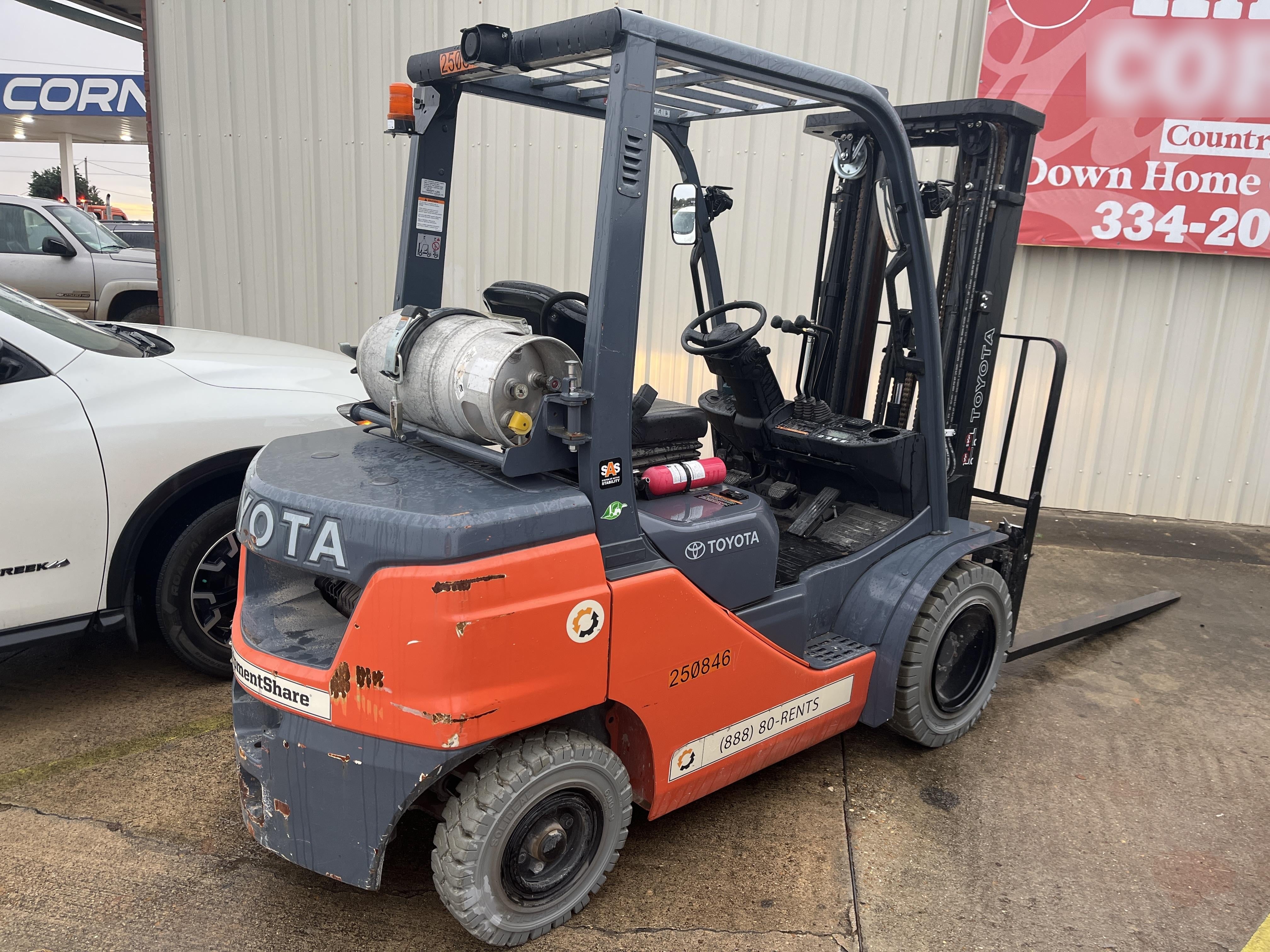 2022 TOYOTA 50-8FGU25