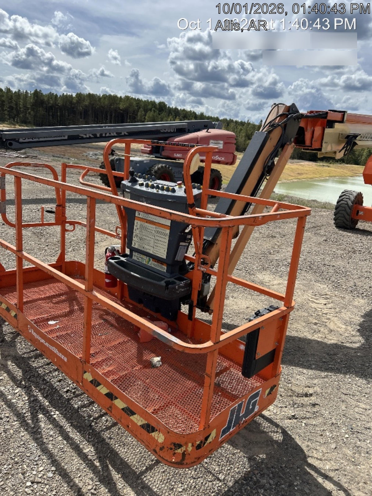 2023 JLG 860SJ