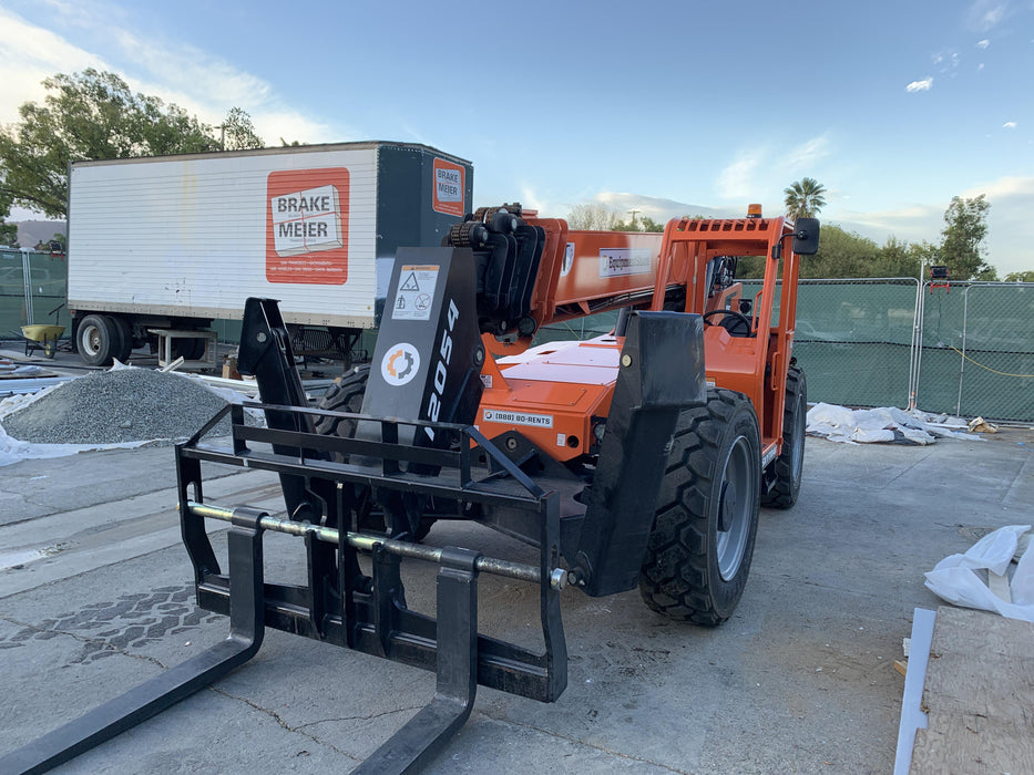 2020 Skytrak 12054 74Hp, Canopy, FF Tires, Work Lights, Beacon, Aux Hydraulics, Back up Alarm, Lifting Eye, ES Decals