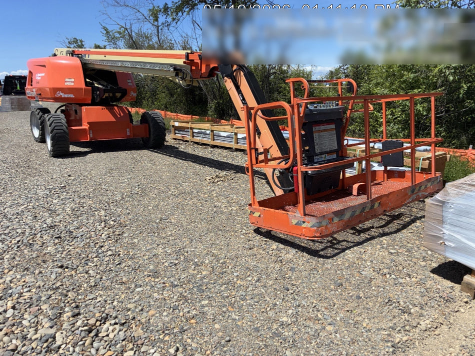 2022 JLG 660SJ