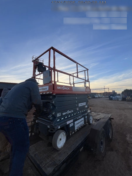 2023 SKYJACK SJ4740