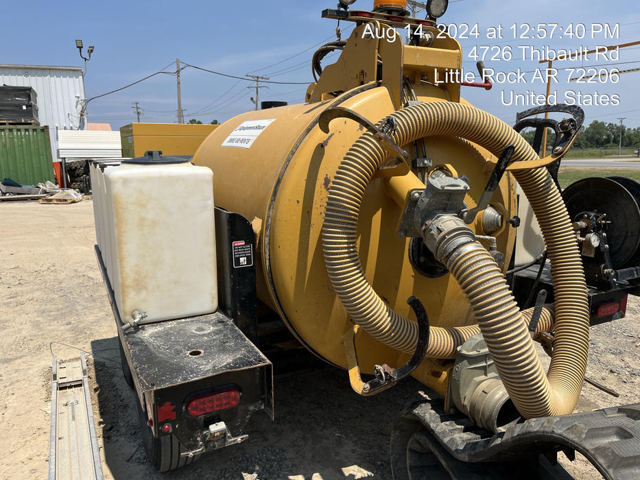 2022 Vac-Tron LP573XDT T4 Koehler Diesel Engine, 500 Gallon Debris Tank, x2 100 Gallon Water Tanks