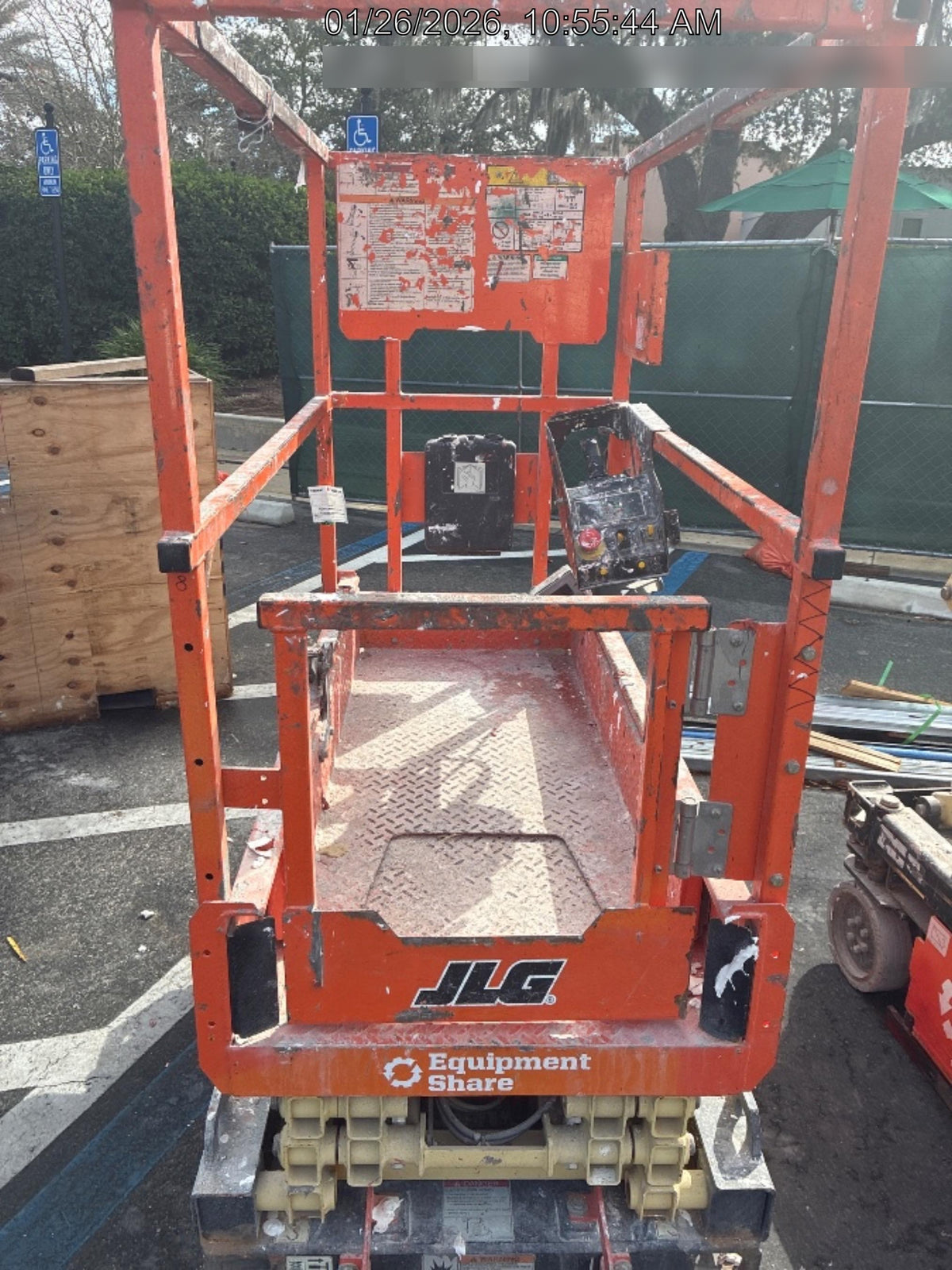 2022 JLG ES1330L
