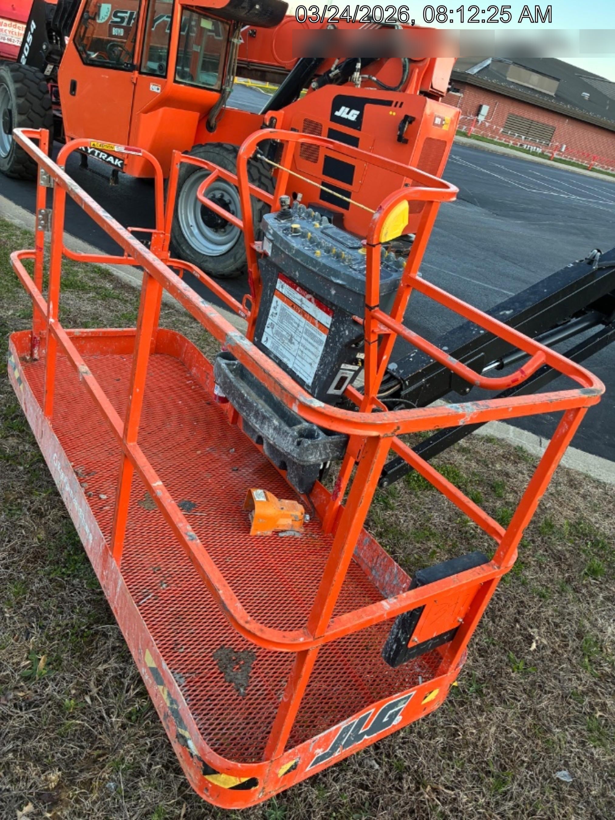 2025 JLG 660SJ