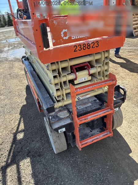 2022 JLG ES2632