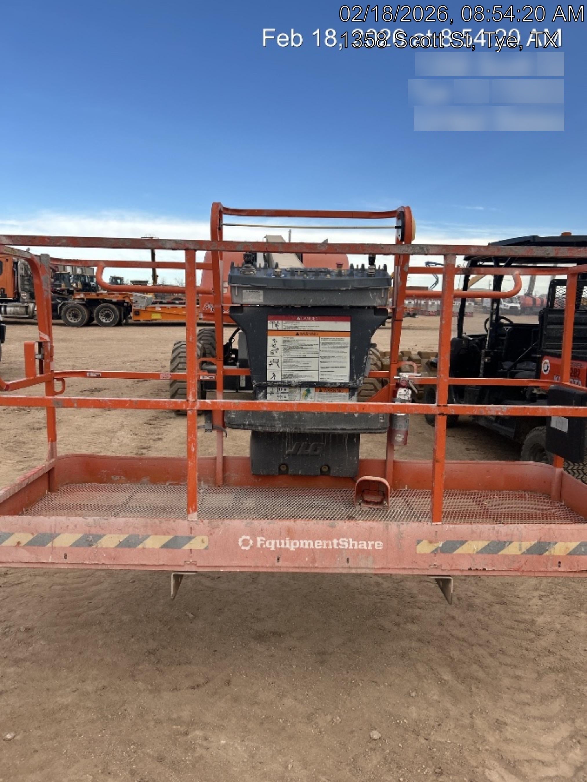 2023 JLG 600S