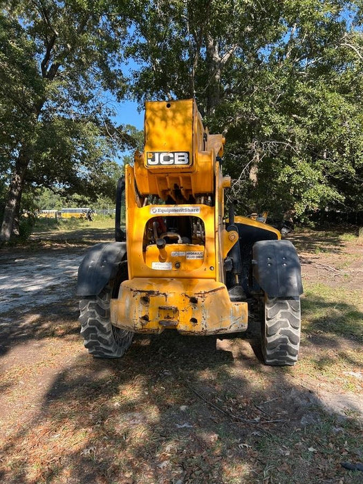2019 JCB 510-56 Canopy, 74 HP, Solid Tires, STD Worklight, Beacon, Aux Hydraulics, Lifting Eye, Back up Alarm w/66" Carriage/60" Forks