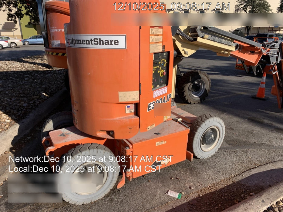 2019 JLG E300AJP