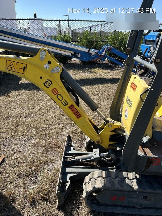 2017 Wacker Neuson 803 Wacker Neuson 803 Mini - Canopy Base/12" Bucket