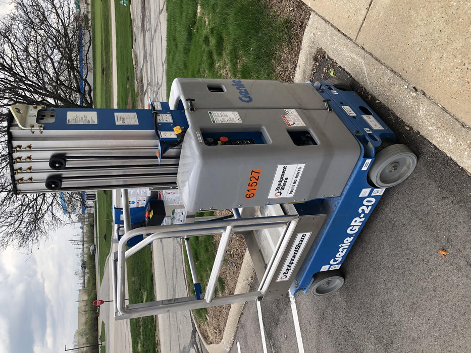 2019 GENIE GR-20