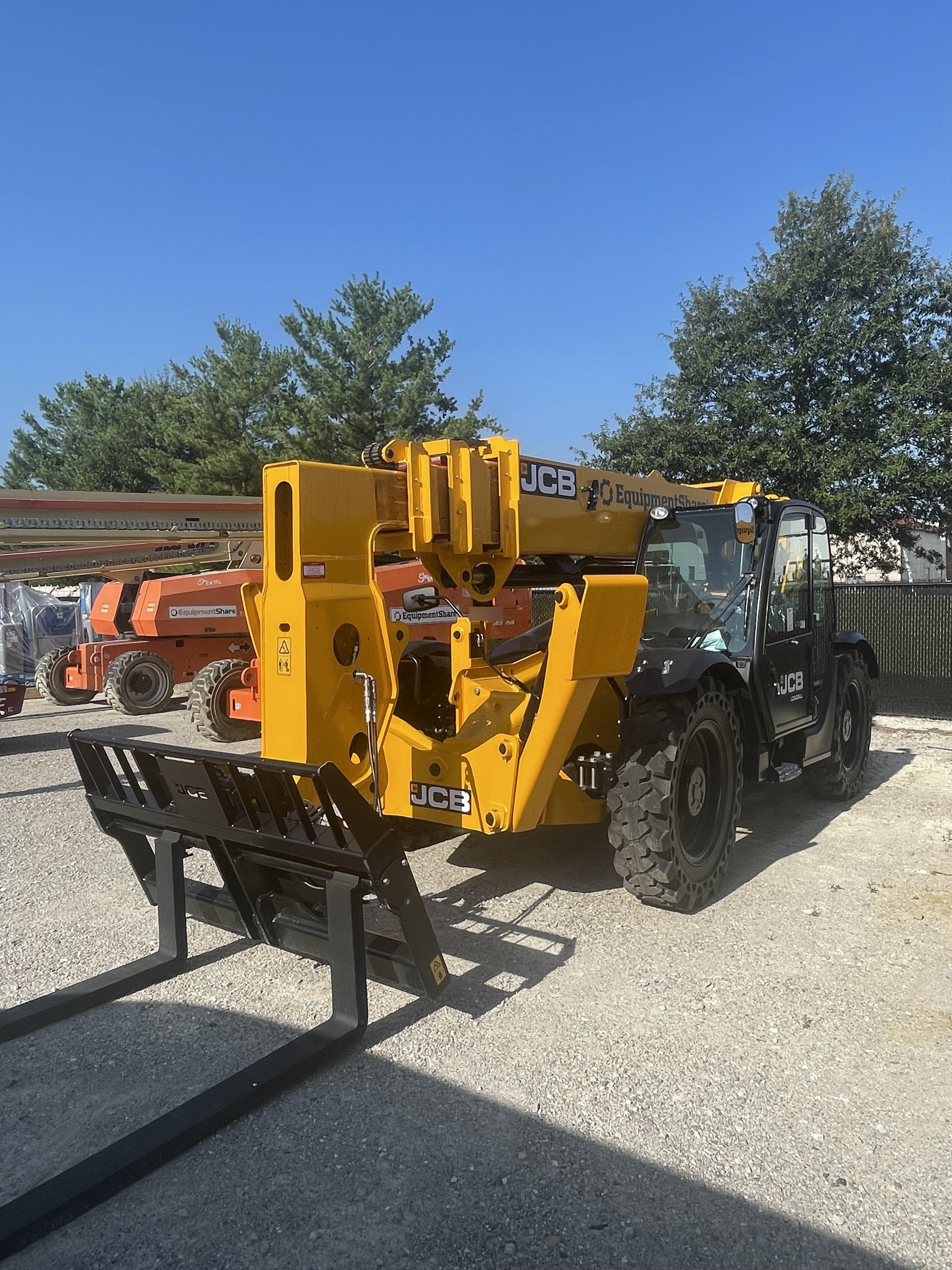 2026 JCB 514-56