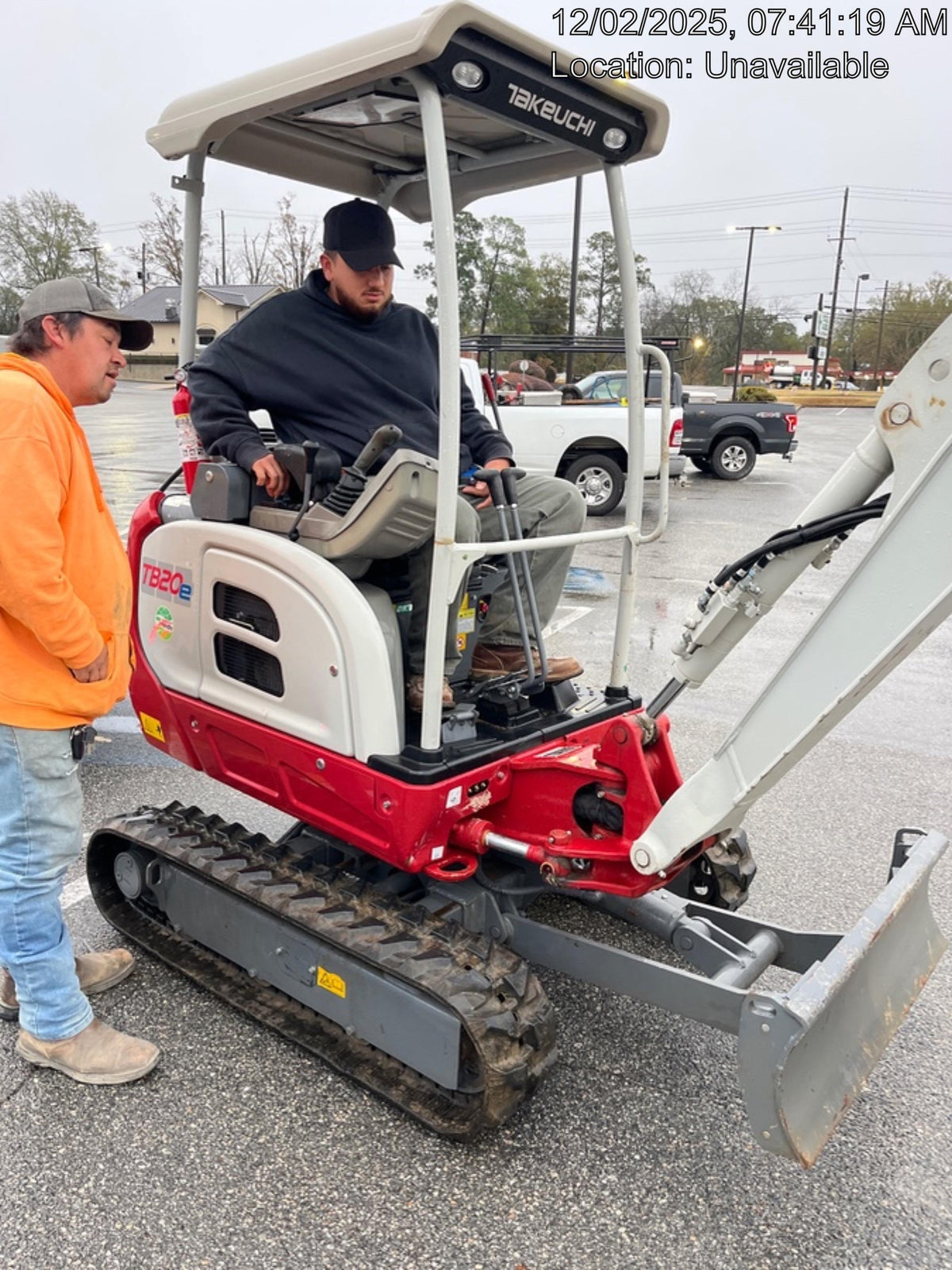 2023 TAKEUCHI TB20e