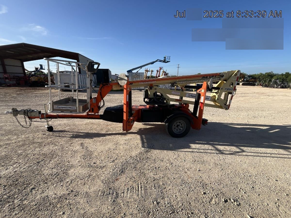 2022 JLG T350
