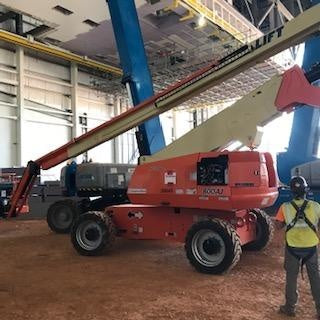 2019 JLG 800AJ
