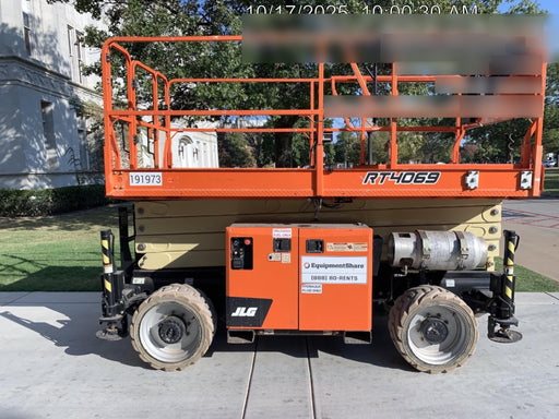 2021 JLG RT4069