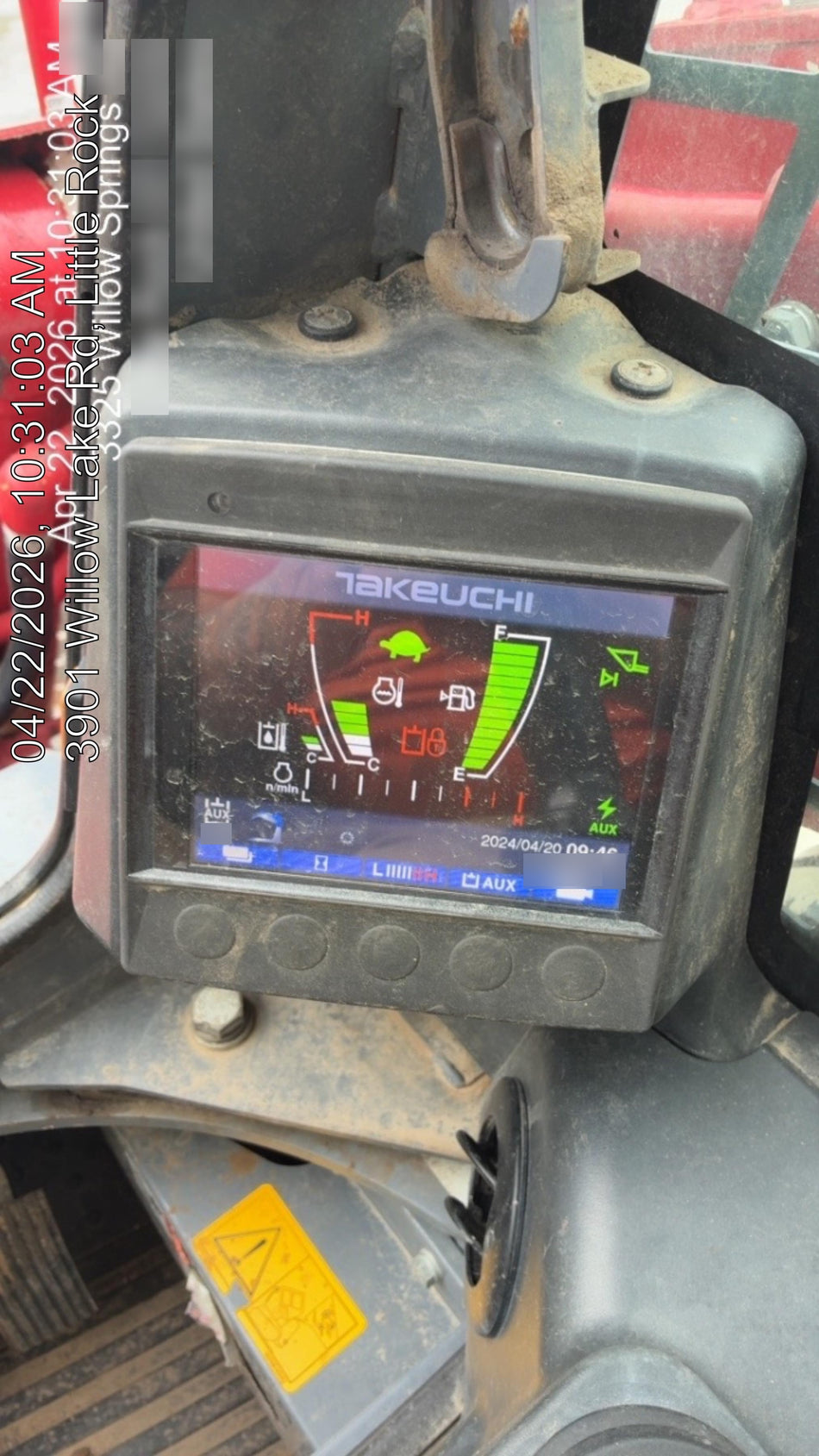 2023 TAKEUCHI TL10V2-CR