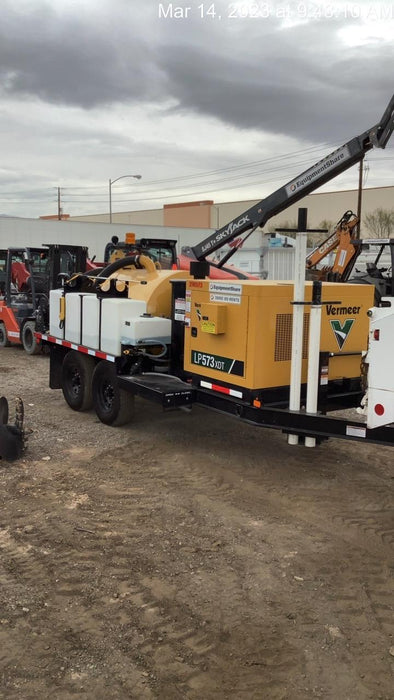 2023 VAC-TRON LP573XDT