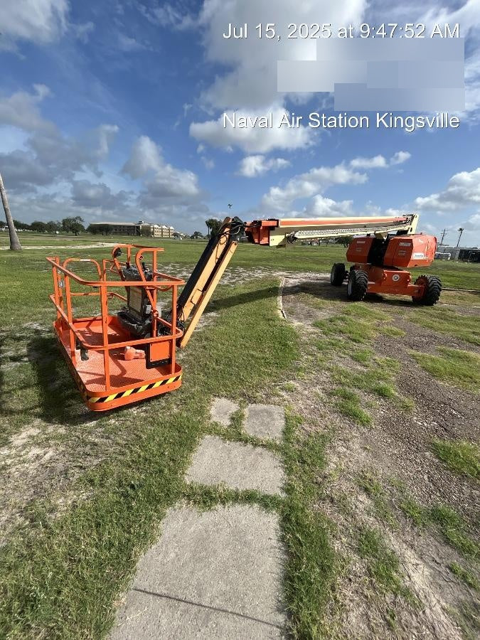 2022 JLG 860SJ