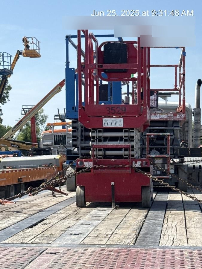 2016 MEC 1330SE MEC 1330SE Scissor Lift