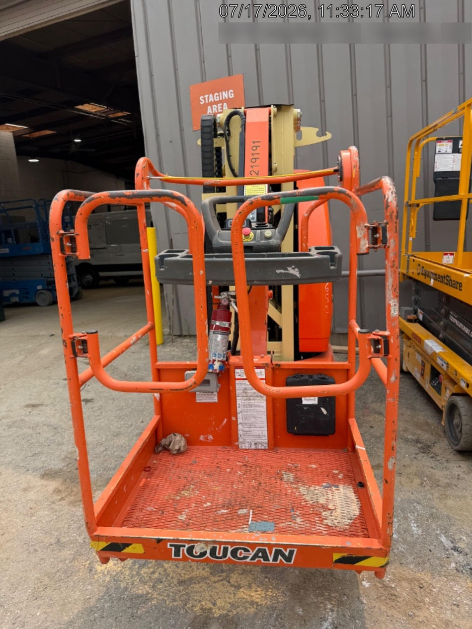 2022 JLG 26E