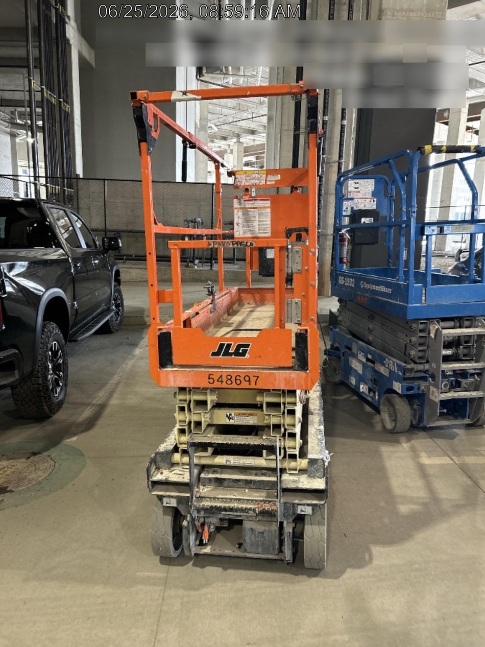 2025 JLG ES1932