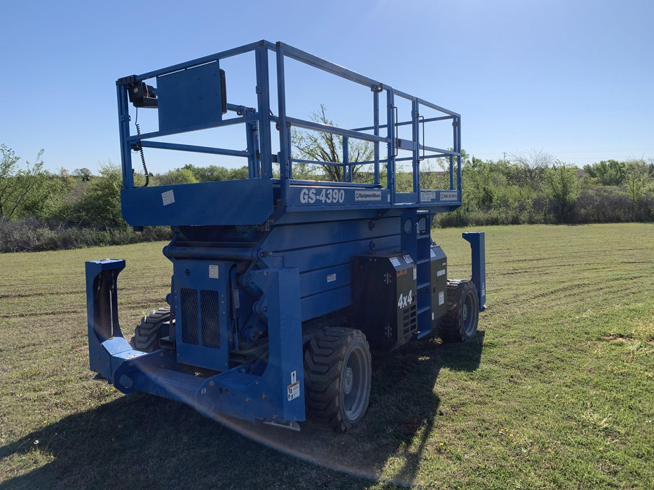 2020 GENIE GS-4390 RT