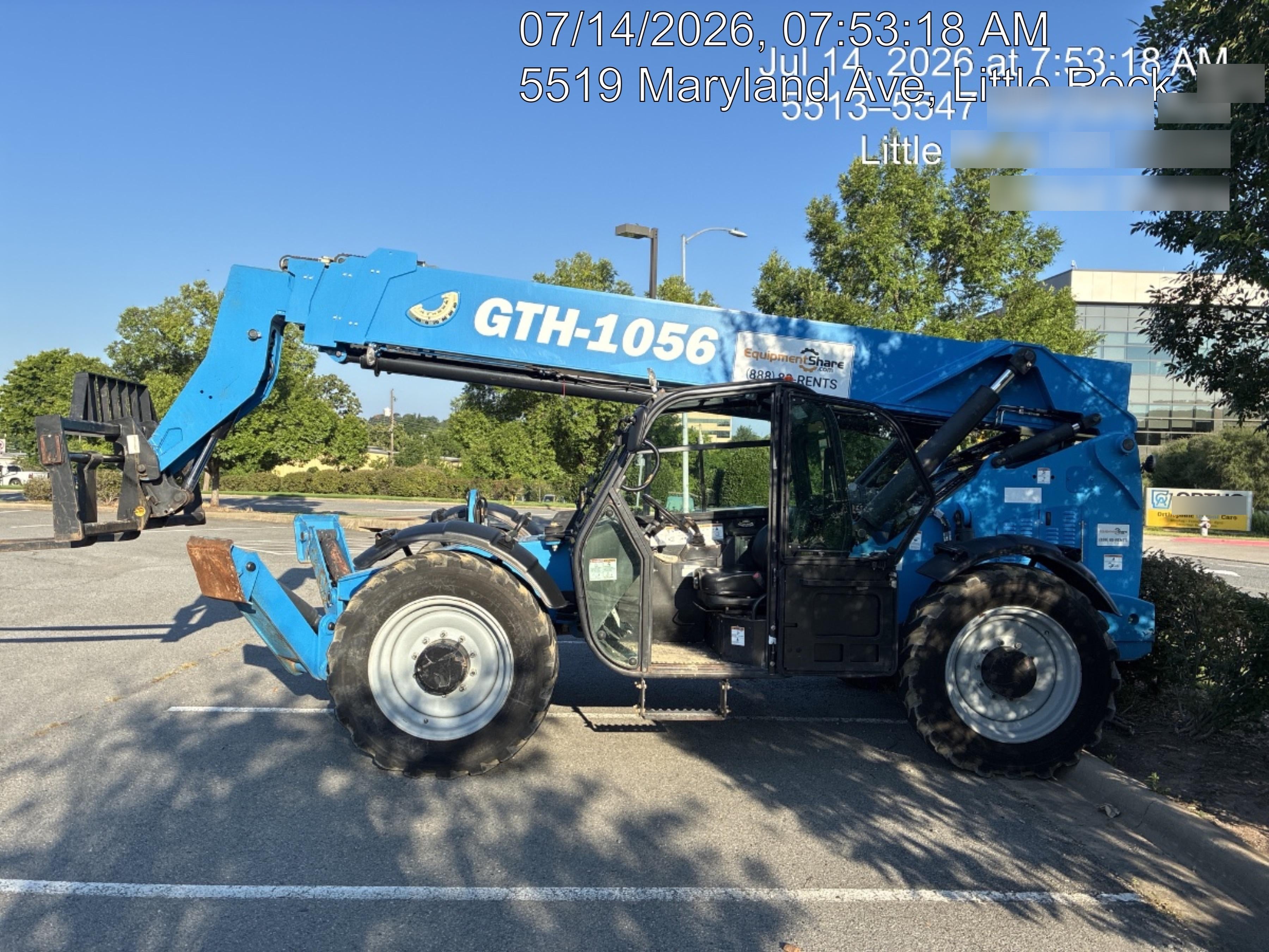 2019 Genie GTH-1056 Cab/Heat/AC, FF Tires, LED Work Lights, Beacon 60" QA Carriage, 60" Forks