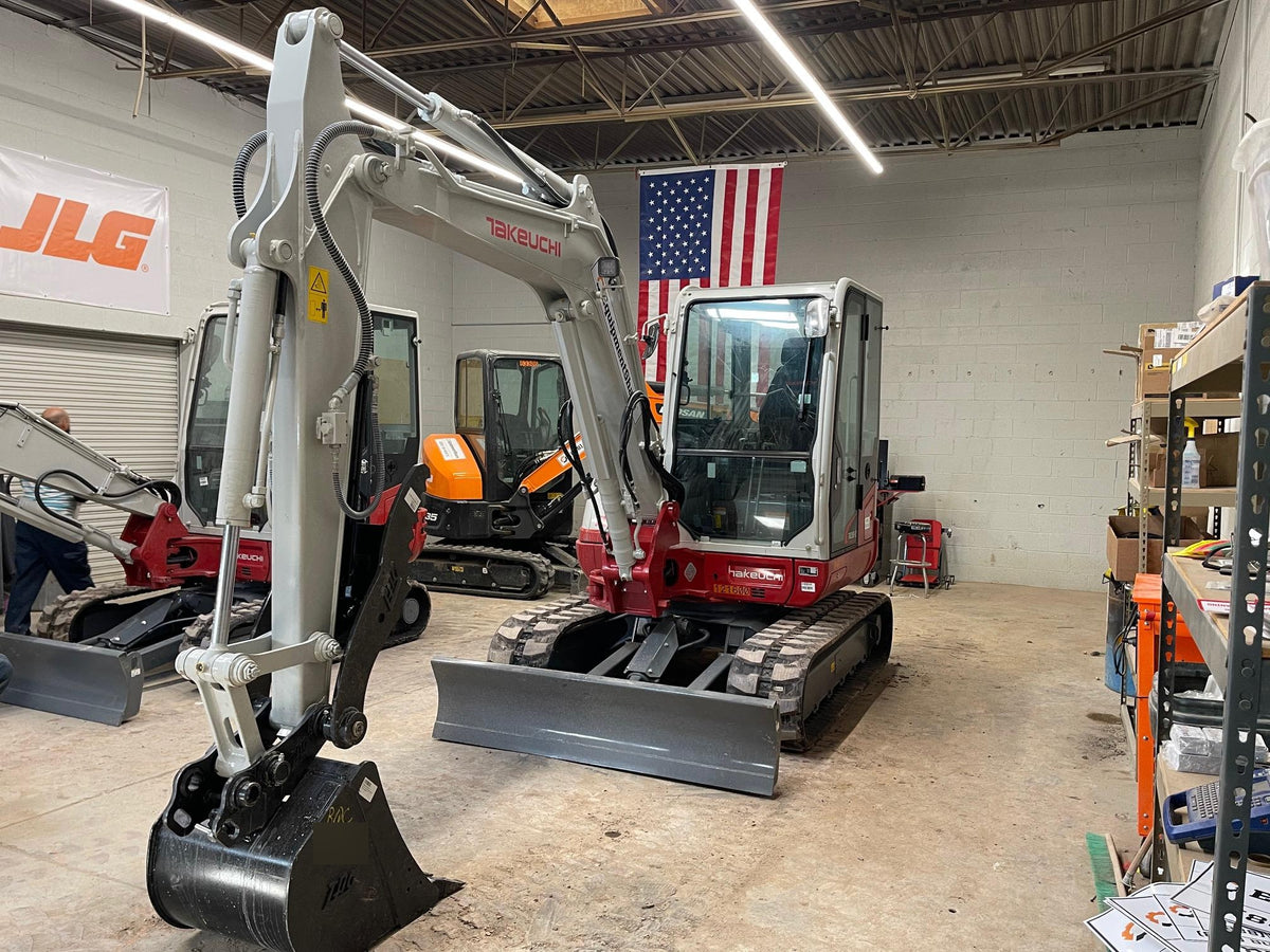 2020 TAKEUCHI TB250-2C