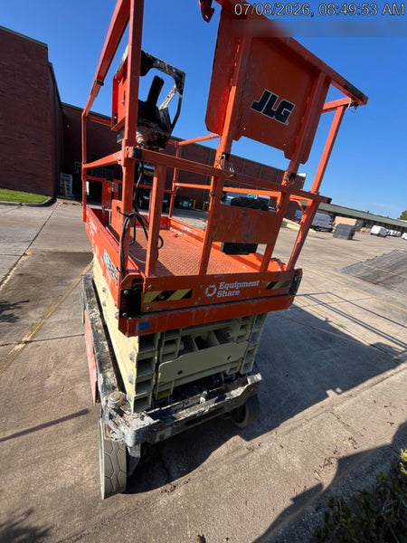 2022 JLG ES3246