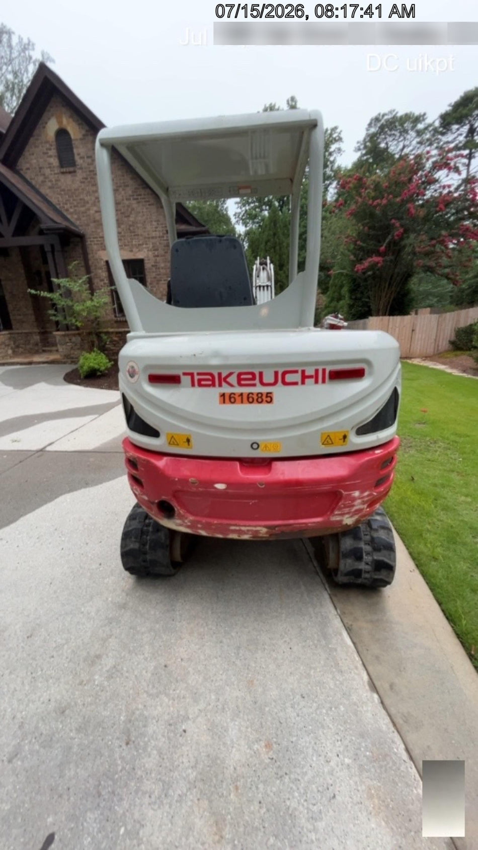 2021 TAKEUCHI TB235-2R