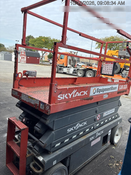 2018 Skyjack SJIII-3226 Skyjack SJIII3226 Scissor Lift w/Trojan Batteries