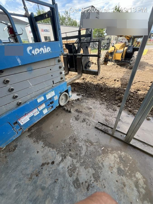 2018 Genie GS-3232 Genie GS-3232 Scissor Lift w/Standard Options