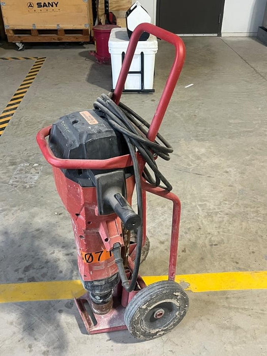 2023 HILTI TE 3000-AVR