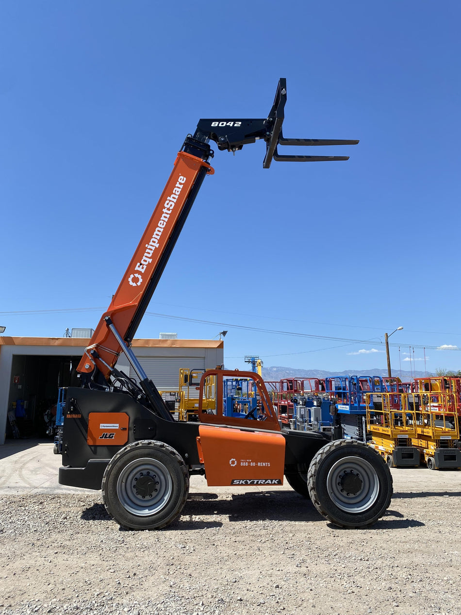 2023 SKYTRAK 8042
