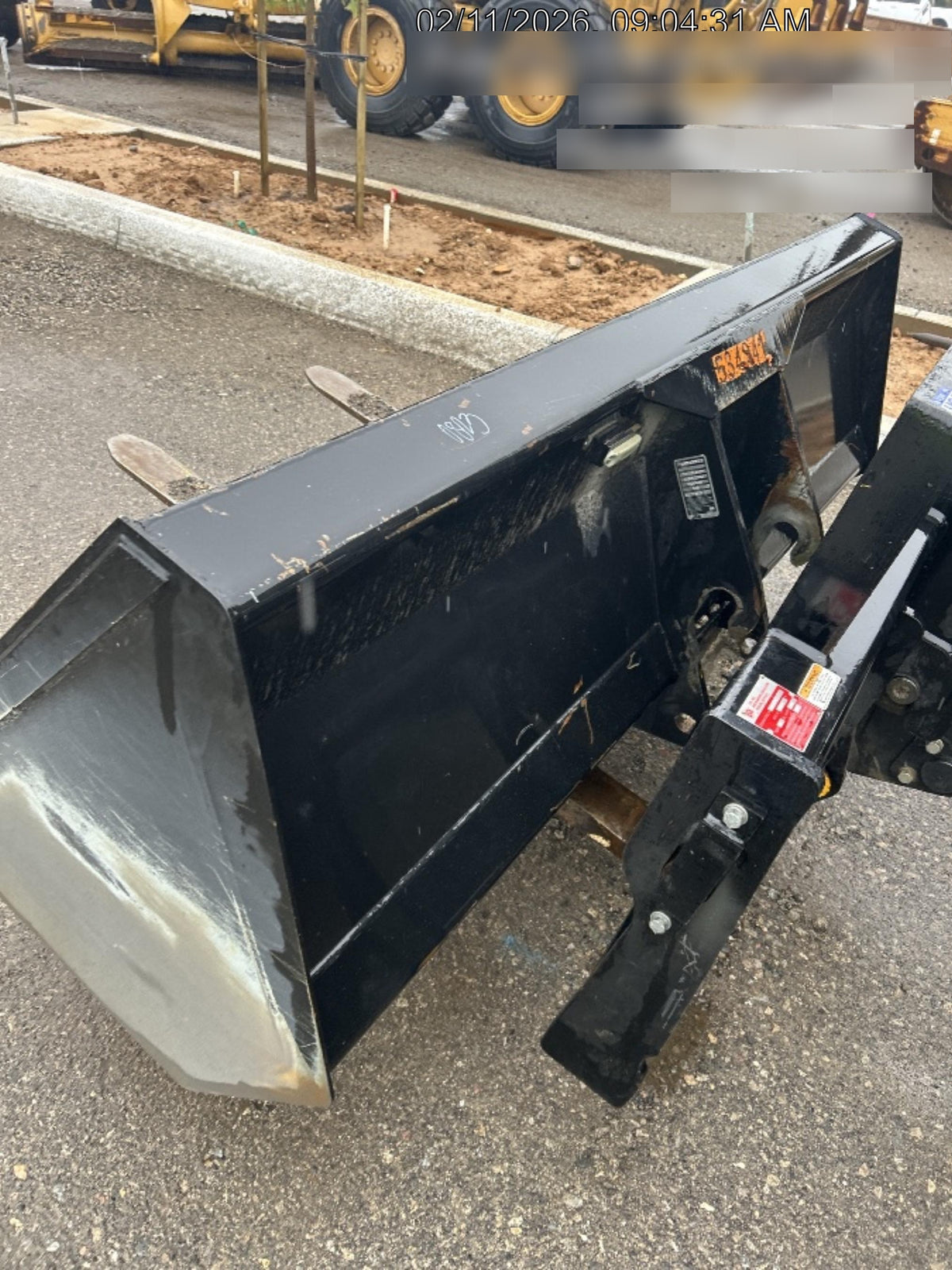 2025 JLG 1001100823