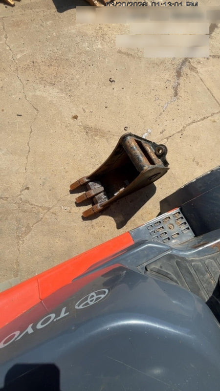 2025 TAKEUCHI 18" HD Bucket - Takeuchi