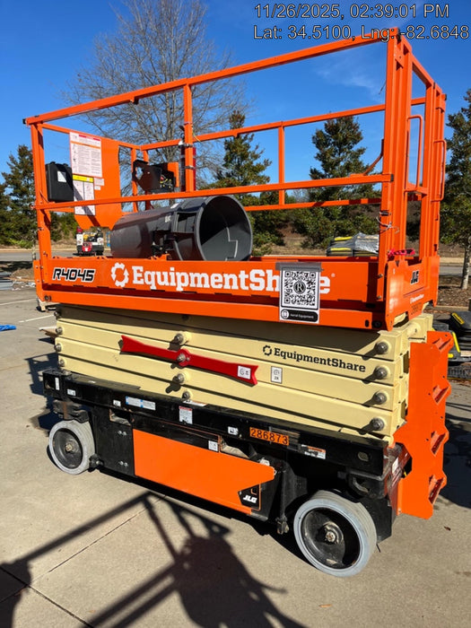 2022 JLG R4045